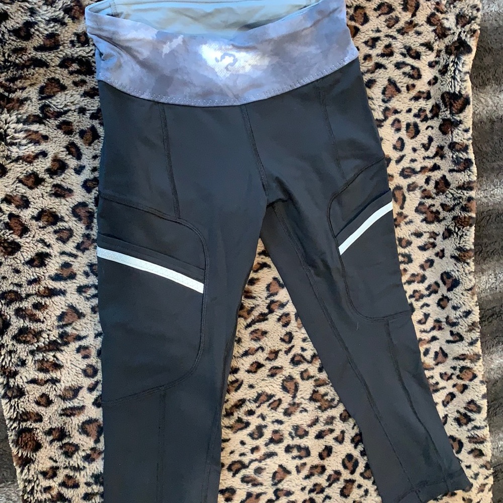 Lululemon side 4